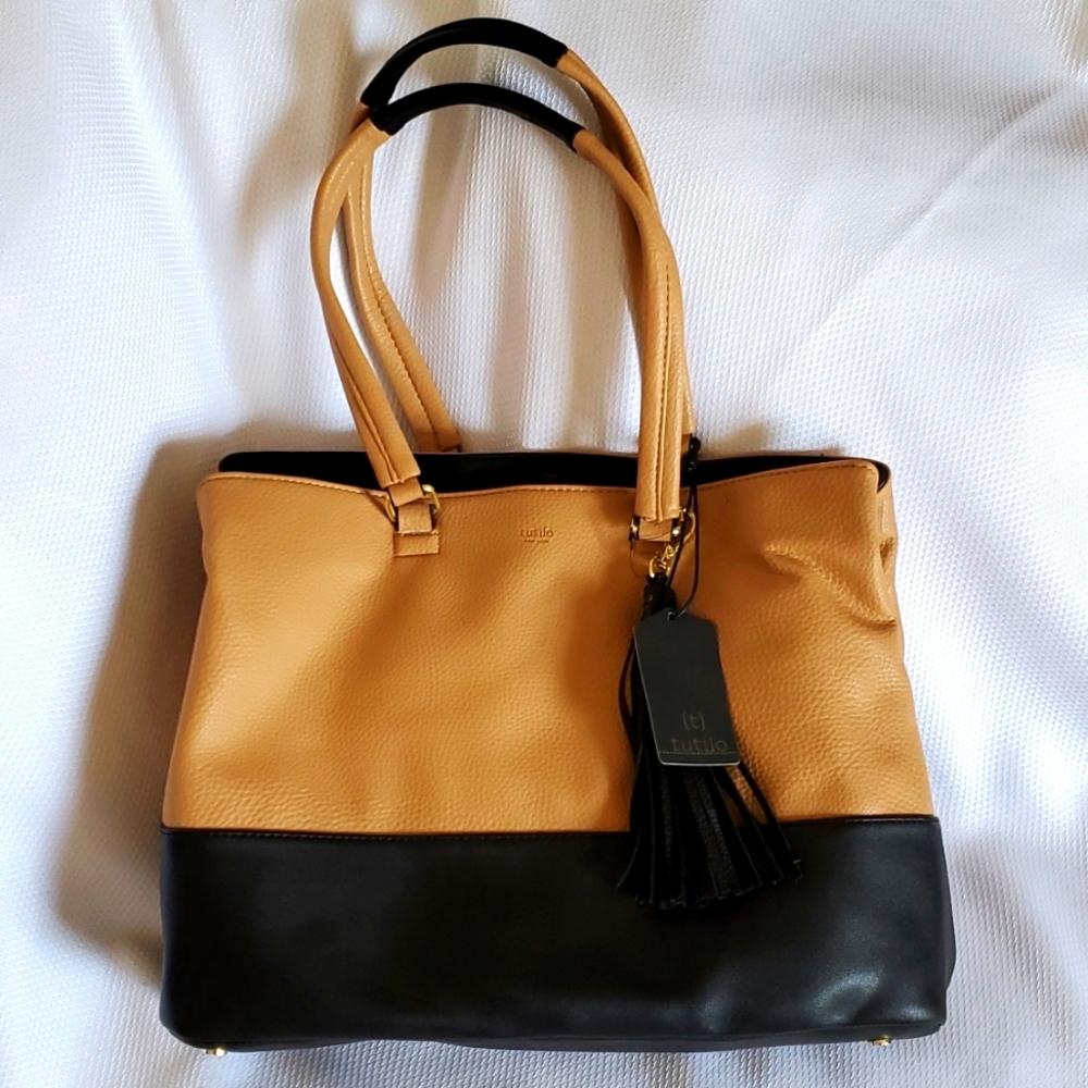 Tutilo Black and Tan Purse